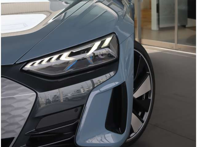 e-tron GT クワトロ4WD