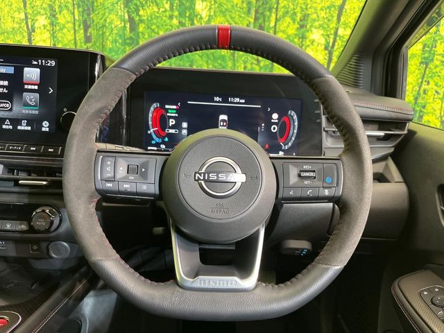 �y�����v�����X�e�A�����O�z�㎿�Ȋv���g�p���邱�ƂŁA��ɂ����������݂ƂĂ��^�]���₷���n���h���ł���