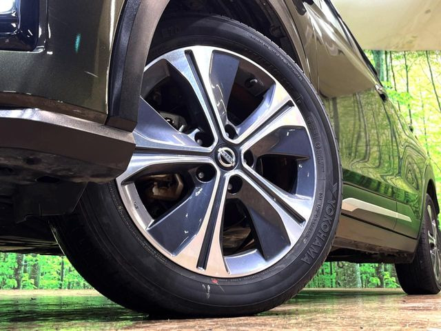 �y����17�C���`�A���~�z�C�[���z�O�ςɃ}�b�`���������A���~�z�C�[���𑕒����Ă���܂��B�e��ЊO�A���~�z�C�[����A�X�^�b�h���X�^�C�����戵�����Ă���܂��B���񂲑��k����������