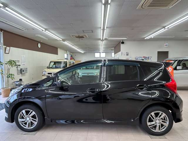 ノート1.2 ライダー ブラックライン Vセレクション プラスセーフティ 4WD