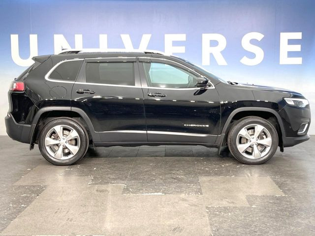 ●YANASEオートシステムズとの提携によって実現した高品質修理ネットワーク!大切なお車だから、万が一の修理でも「純正品質」をご提供。当店でご購入いただくお車にはメリットが数多くあります