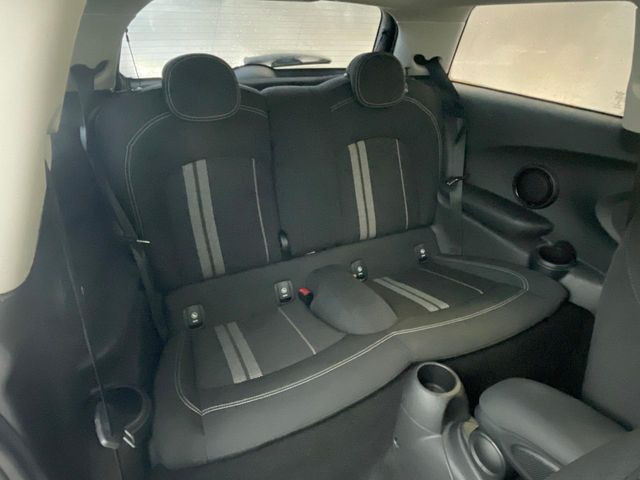 ���㕔���Ȃ��C�ɂȂ�悤�ȃL�Y�E�����ւ��蓙�A�傫�ȃ_���[�W�͂Ȃ��A�ǍD�ȏ�Ԃł��B