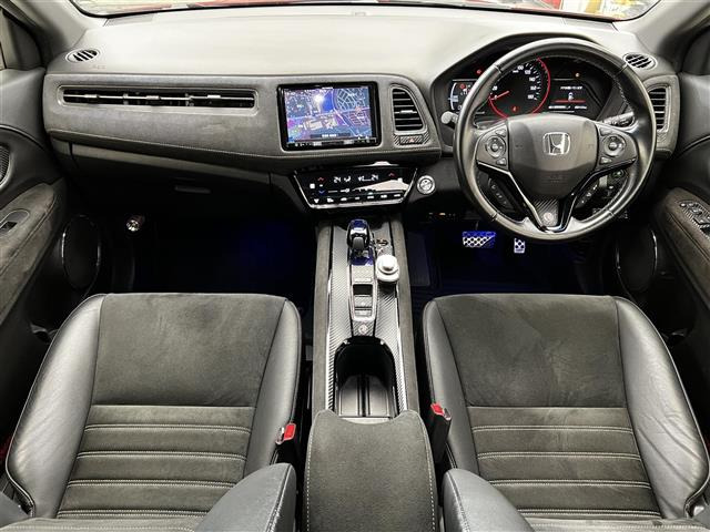 ヴェゼル1.5 ハイブリッド RS ホンダセンシング