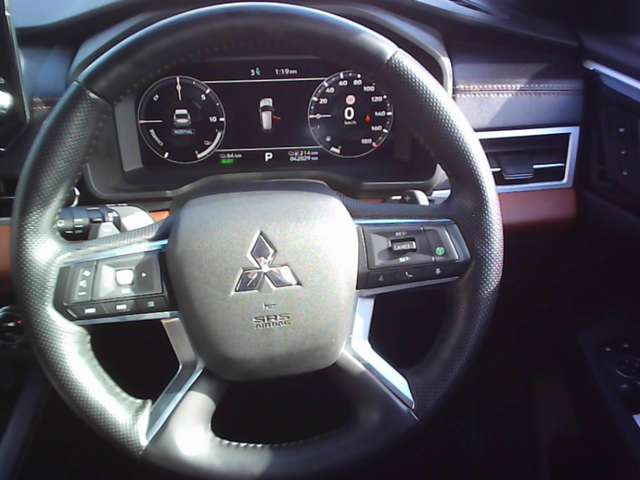 アウトランダーPHEV 2.4 P 4WD