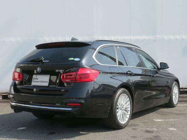 3シリーズツーリング318i ラグジュアリー