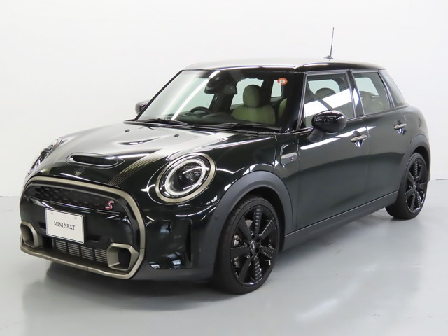 ミニクーパー S レゾリュート エディション DCT