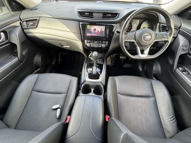 エクストレイル2.0 20Xi ハイブリッド 4WD