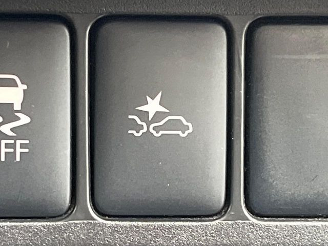 �y�O�He-Assist�z���s���ɑO���̎ԗ�����F�����A�Փ˂������Ȏ��͌x��ƃu���[�L�ŏՓˉ���Ɣ�Q�y�����A�V�X�g�B�����S�Ƀh���C�u�����y���݂��������܂��B