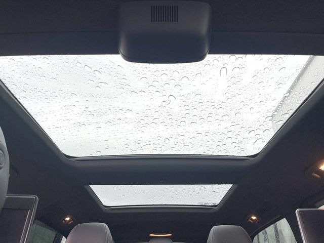 ���p�m���~�b�N�X���C�f�B���O���[�t::�唗�͂̃p�m���}���[�t�́A�㕔���Ȃɂ܂ő����Ă���A�J���I�ȋ�Ԃ����y���݂��������܂��B