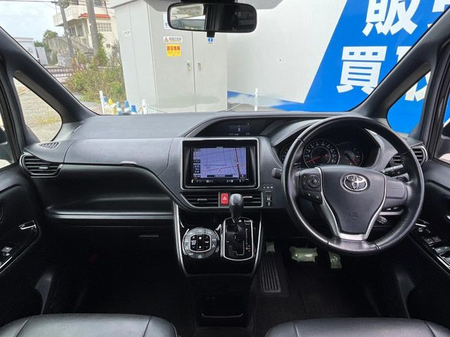 ヴォクシー2.0 ZS 煌