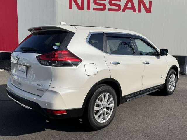 エクストレイル2.0 20Xi ハイブリッド 4WD