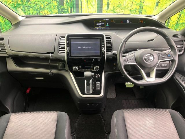 セレナ2.0 ハイウェイスター Vセレクション