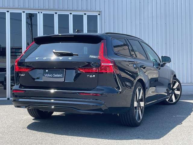 V60ウルトラ T6  AWD プラグインハイブリッド 4WD