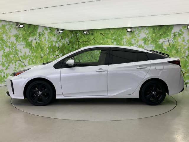 プリウス1.8 S ツーリングセレクション ブラックエディション