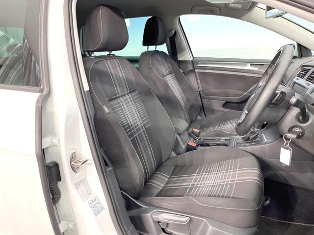 ���V�[�g�̎g�p��:�j��E�ւ�������Ȃ��A�����̒ʂ肫�ꂢ�ȏ�Ԃ��ێ����Ă���܂��B�܂��A�����N���[�j���O�E�R�[�e�B���O�����p�����������܂��B