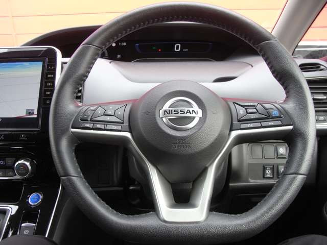 セレナ1.2 e-POWER ハイウェイスターV