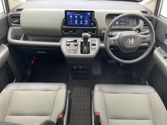 フリード1.5 e:HEV クロスター