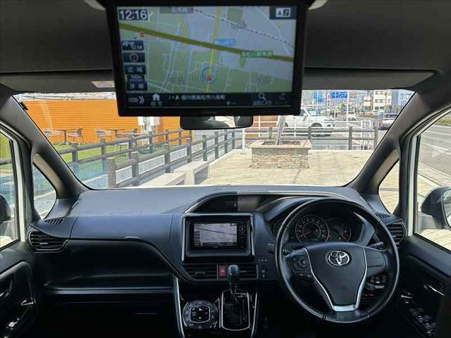 ヴォクシー2.0 ZS 煌