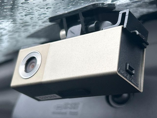 �y�h���C�u���R�[�_�[�z�h���C�u���R�[�_�[����!���s���͂������A������^�]�⎖�̂ɑ��������ہA�f���ŋL�^���A����̃��X�N�ɔ����܂��B���L�^�pSD�J�[�h�͂��q�l�����g�ł��������������K�v������܂��B