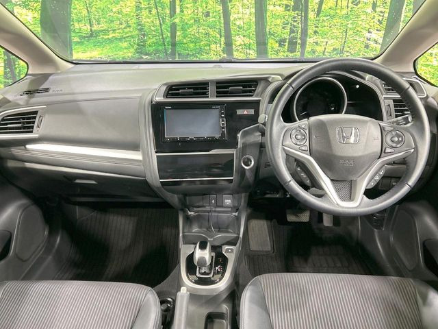 フィット1.5 ハイブリッド L ホンダセンシング