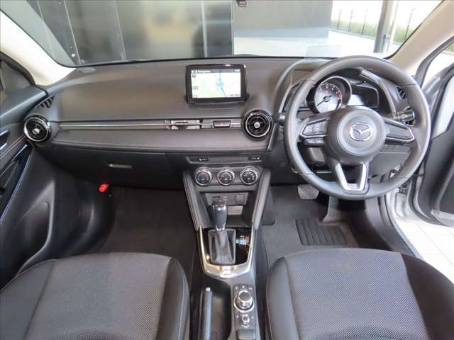 デミオ1.3 13S ツーリング