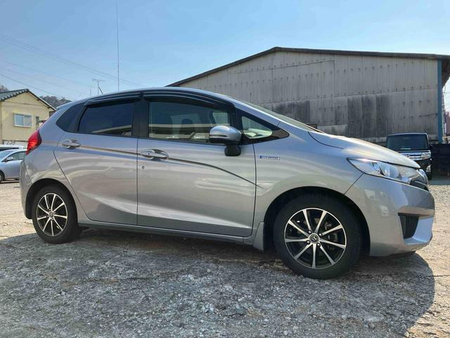 フィット1.5 ハイブリッド Fパッケージ