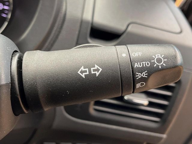 �y�I�[�g���C�g�z����̖��邳�ɉ����Ď����Ńw�b�h���C�g�̓_���E�������ł���@�\�ł�!���C�g�̕t���Y��E�����Y��Ȃǂ������Ȃ�A�J�̓���[���̑��s�����S!�g���l���ʉߎ����֗��ł��ˁ�