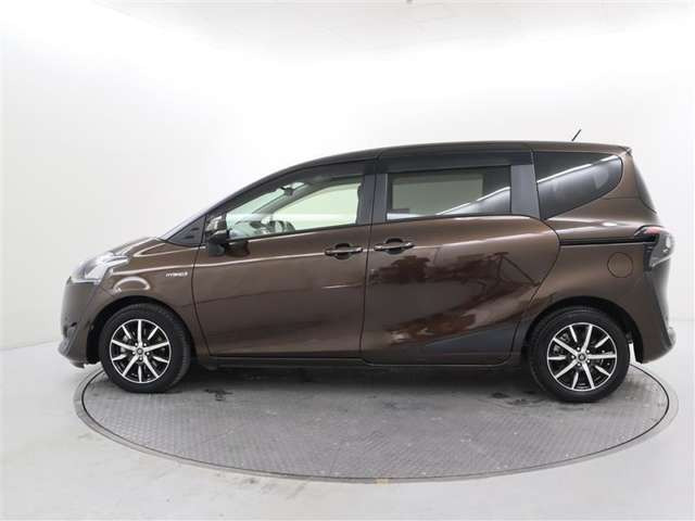 シエンタハイブリッド 1.5 G クエロ