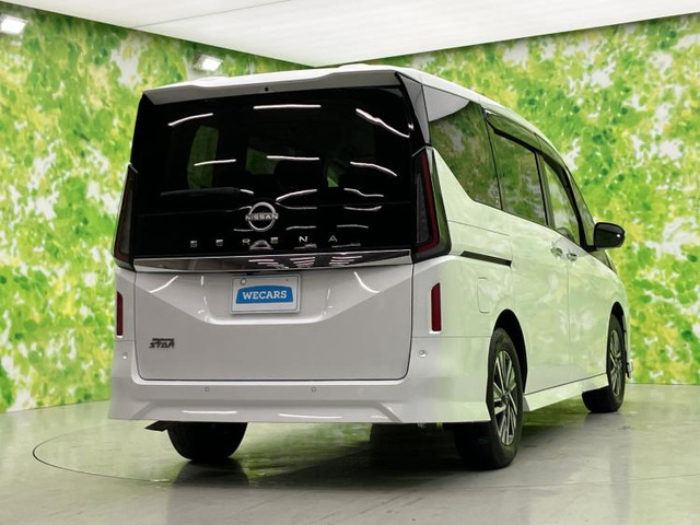 セレナ2.0 ハイウェイスターV Vセレクション