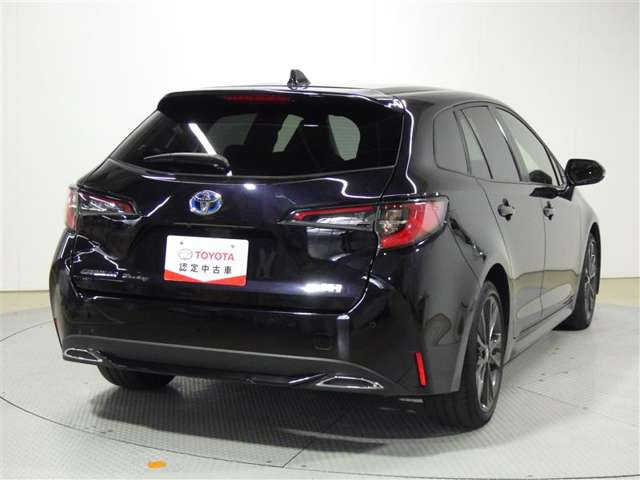 カローラツーリング1.8 ハイブリッド W×B