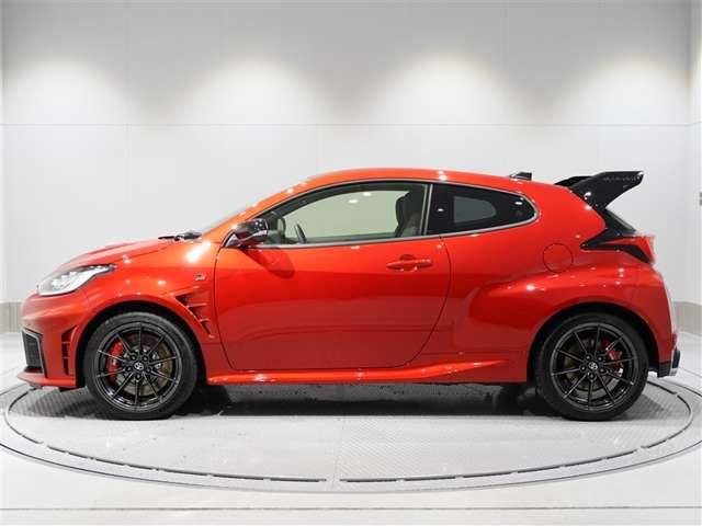 GRヤリス1.6 RZ ハイ パフォーマンス + エアロ パフォーマンス パッケージ 4WD
