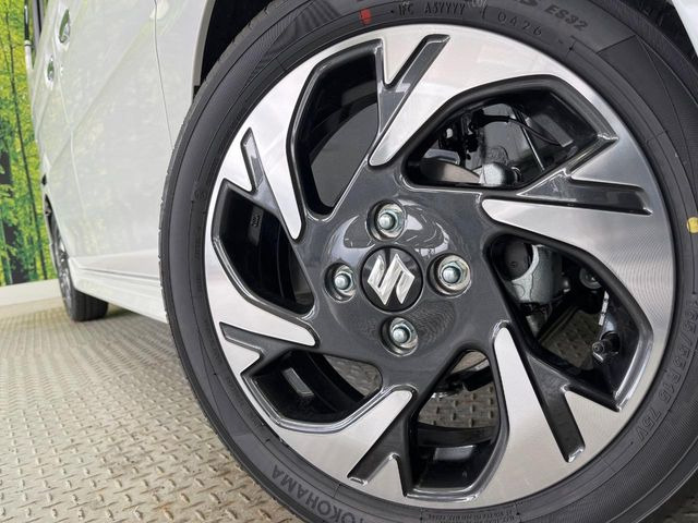 �y����15�C���`�A���~�z�C�[���z�O�ςɃ}�b�`���������A���~�z�C�[���𑕒����Ă���܂��B�e��ЊO�A���~�z�C�[����A�X�^�b�h���X�^�C�����戵�����Ă���܂��B���񂲑��k����������