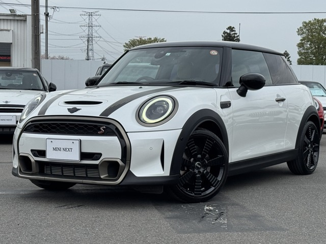 ミニクーパー S レゾリュート エディション DCT