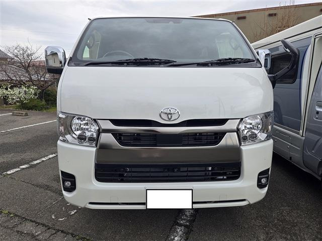 ハイエースバン