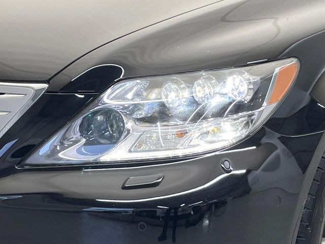 �yLED�w�b�h���C�g�z���V����ԑ��s�����ǍD�Ȏ��E���m�ۂ����S���ĉ^�]�ł��鍂�P�xLED�w�b�h���C�g�𑕔�!�_�����x�������A����d�͂��}�����Ă��܂��B