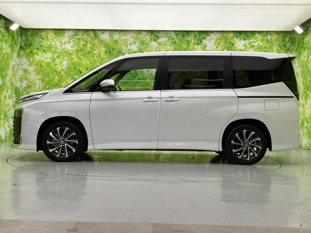 ヴォクシー1.8 ハイブリッド S-Z