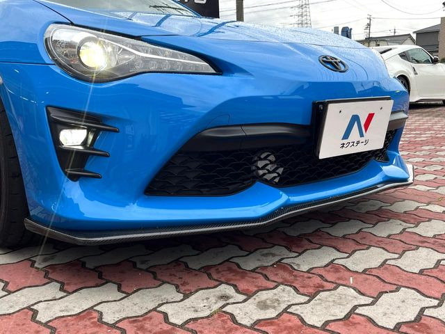 【エアロ】クルマの外観をより引き締め、個性を際立たせてくれるスタイリッシュなエアロパーツを装着!エアロ以外のドレスアップもお気軽にご相談ください!