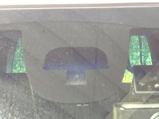 �y�V�e�B�u���[�L�A�N�e�B�u�V�X�e���z�ᑬ���s���ɑO���̎ԗ�����F�����A�Փ˂������Ȏ��͌x��ƃu���[�L�ŏՓˉ���Ɣ�Q�y�����A�V�X�g�B�����S�Ƀh���C�u�����y���݂��������܂��B