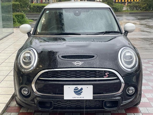 �������x�̃K���X�疌�ŝ����͂������A�㎿�ȃc���E����������B���O����_���J�����؂Ȉ��Ԃ�ی삵�A�F�����E�򉻂�h�~�B�u�e�X�v���b�V���R�[�g�v�A�u�e�v���~�b�T�R�[�g�v���炨�I�т��������܂��B