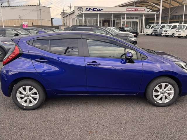 アクア1.5 G E-Four 4WD