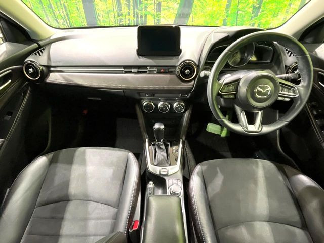 デミオ1.3 13S ツーリング Lパッケージ