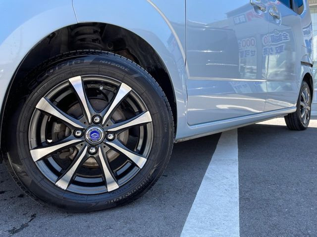 �y�����C���`�A���~�z�C�[���z�O�ςɃ}�b�`�����A���~�z�C�[���𑕒����Ă���܂��B�e��A���~�z�C�[����A�X�^�b�h���X�^�C�����戵�����Ă���܂��B���񂲑��k����������