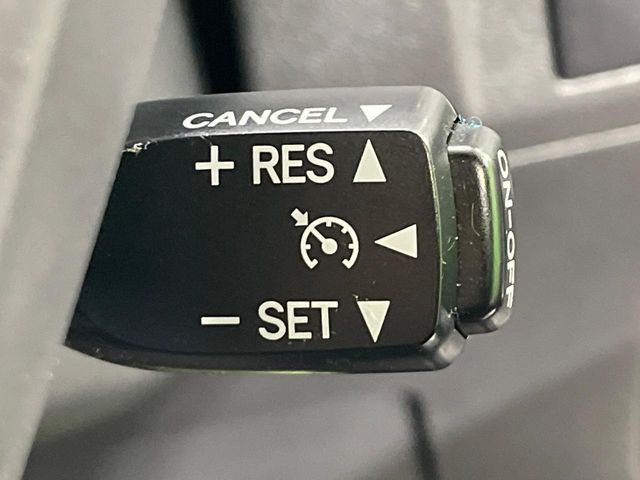 �y�N���[�Y�R���g���[���z�������H�����N���N���s�B�A�N�Z���𗣂��Ă���葬�x�ő��s���ł��A�������^�]���̕��S���y��!�����E�������ȒP�ȃX�C�b�`����Œ����ł��܂��B