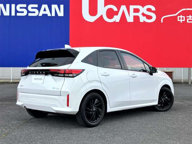 ノート1.2 X FOUR 90周年記念車 4WD