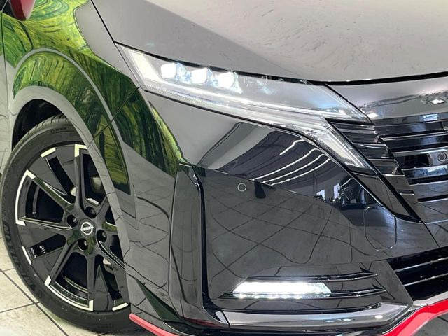 �yLED�w�b�h���C�g�z���V����ԑ��s�����ǍD�Ȏ��E���m�ۂ����S���ĉ^�]�ł��鍂�P�xLED�w�b�h���C�g�𑕔�!�_�����x�������A����d�͂��}�����Ă��܂��B