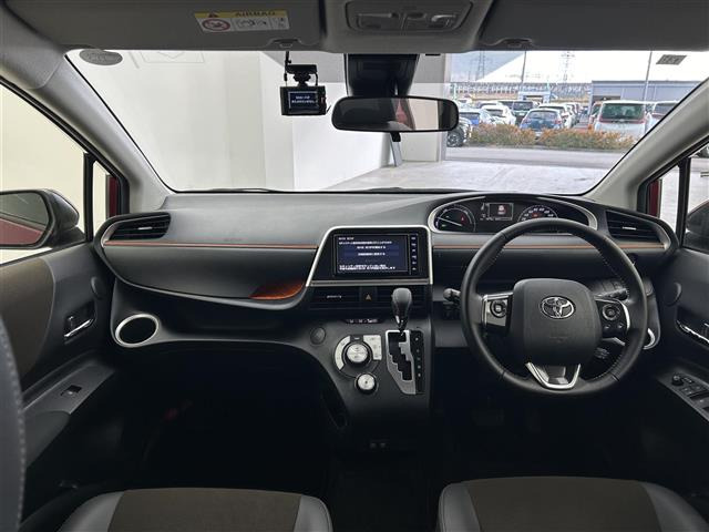 シエンタ1.5 G クエロ