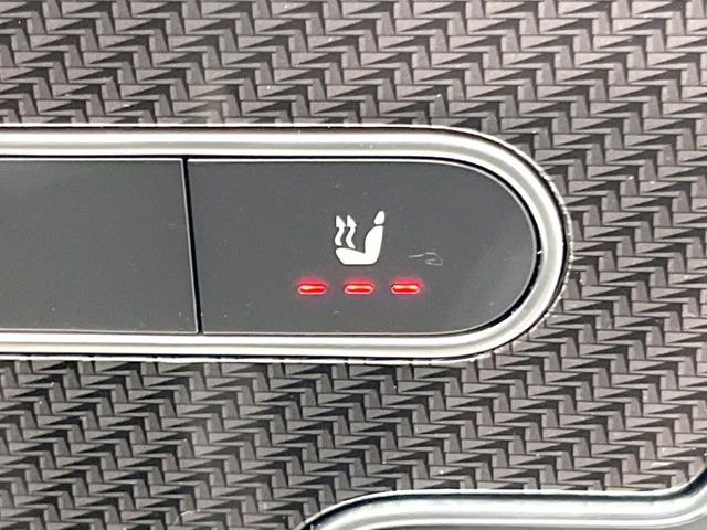 ���t�����g�V�[�g�q�[�e�B���O:�^�]�ȁE����ȋ��ɎO�i�K�Œ��߂��\�ȃV�[�g�q�[�^�[�𑕔����Ă���܂��B�G�߂��킸���K�ɂ��g�p���������܂��B