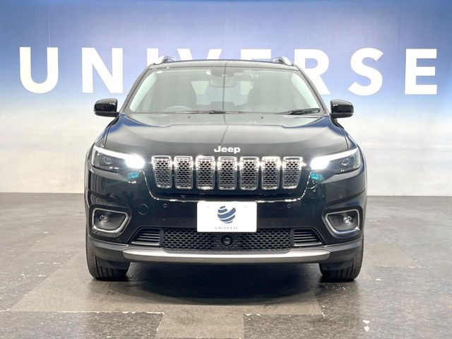 ●ご覧の通り綺麗な状態を維持しているお車ですが、小さなキズの状況や他の箇所のお写真もお送りできます。ご遠方の方でも安心してご検討いただける様、お客様のご希望に応じて出来る限りご対応させていただきます。