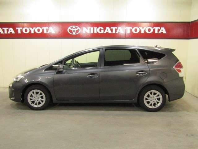 プリウスα1.8 S