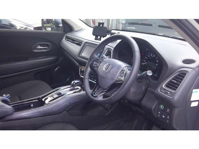 ヴェゼル1.5 ハイブリッド X ホンダセンシング 4WD